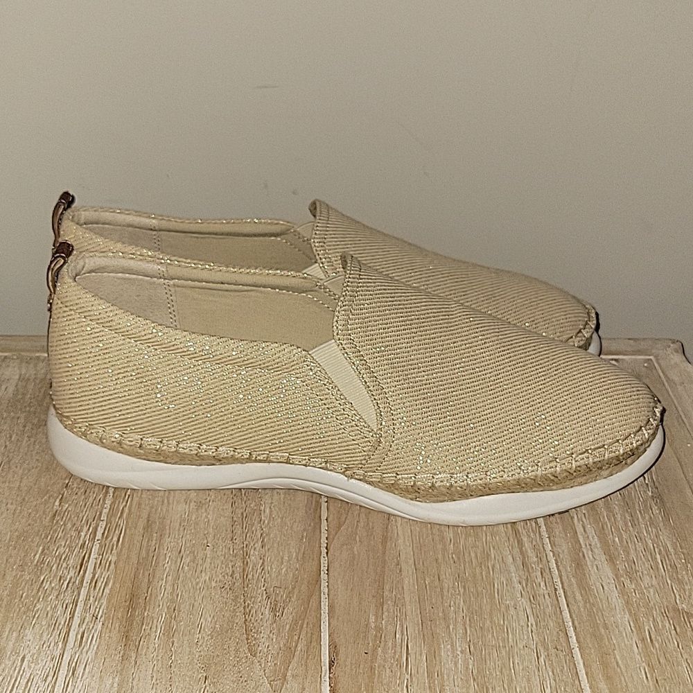 Sam Edelman Kassie Slip on Sneaker Espadrille size 10.5 M Metallic Wave